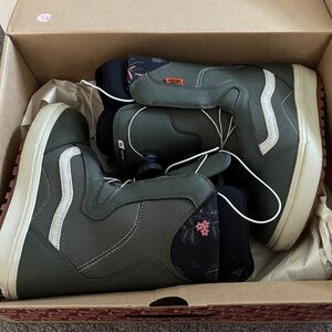 Vans Olive Green and White Snowboard Boots with Floral Accent